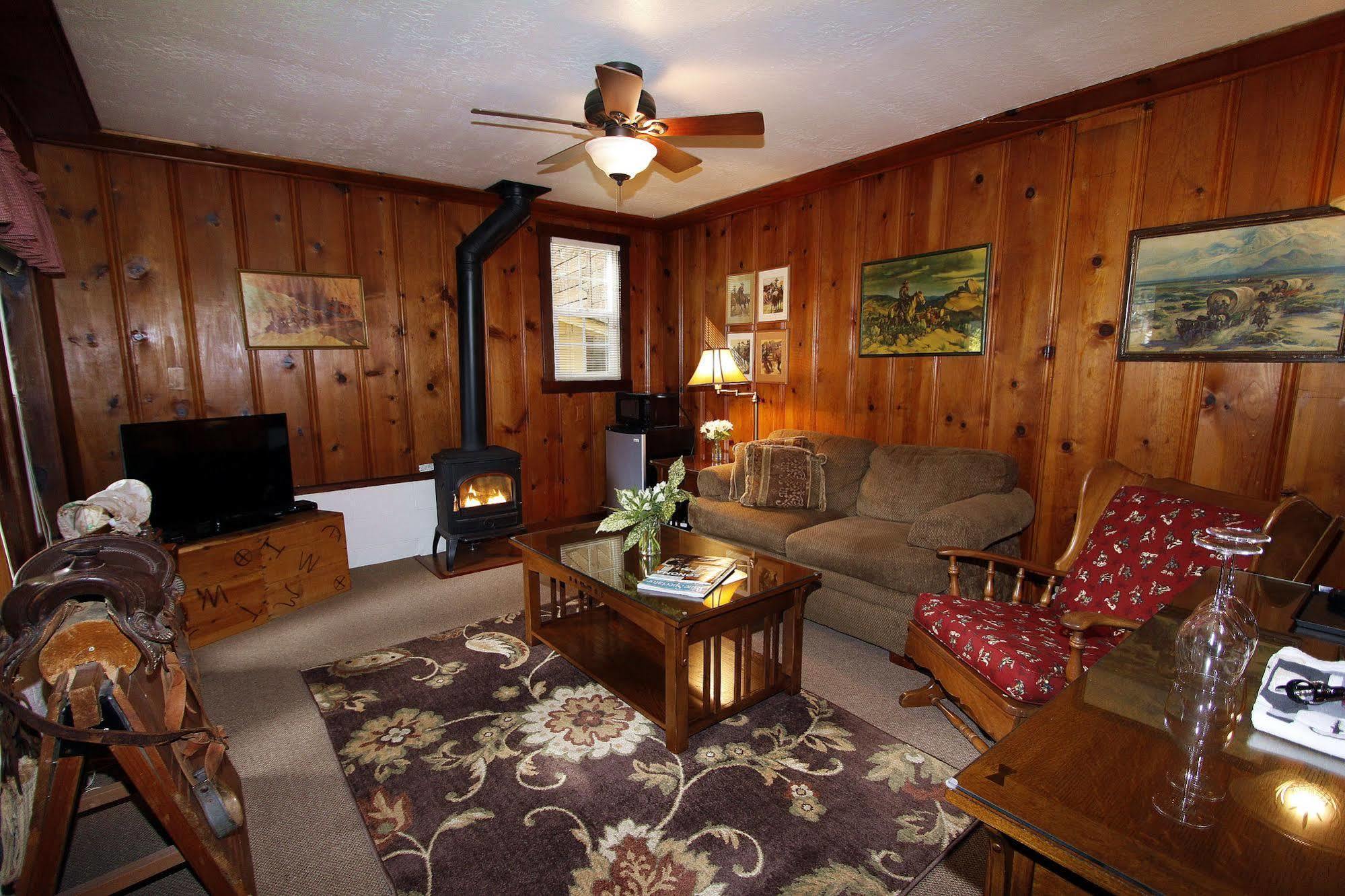 Fern Grove Cottages Guerneville Bagian luar foto